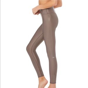ALO High-Waist Shine Legging in Coco Shine